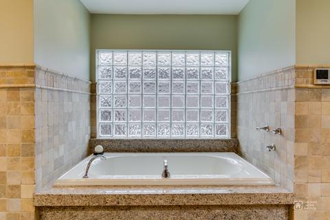 9357 S Octavia Ave, Bridgeview, IL 60455 photo 27