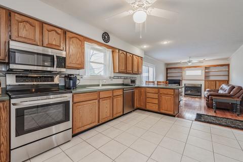 110 N Blair Dr, Normal, IL 61761 photo 13