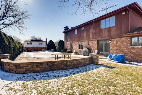 695 Sycamore Ln, Wheeling, IL 60090 photo 18