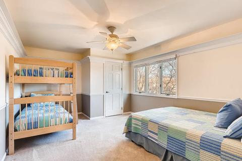 695 Sycamore Ln, Wheeling, IL 60090 photo 13
