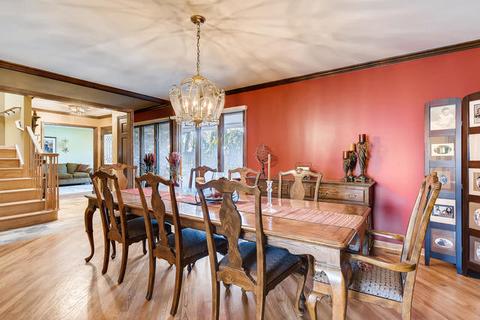 695 Sycamore Ln, Wheeling, IL 60090 photo 5
