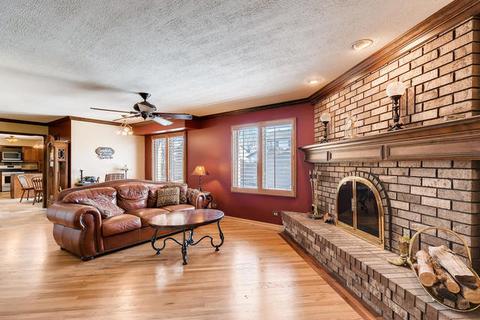 695 Sycamore Ln, Wheeling, IL 60090 photo 10