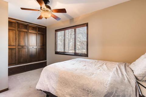695 Sycamore Ln, Wheeling, IL 60090 photo 15