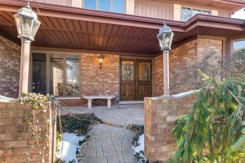 695 Sycamore Ln, Wheeling, IL 60090 photo 2