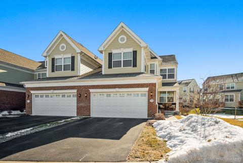 1194 Falcon Ridge Dr, Elgin, IL 60124 photo 2