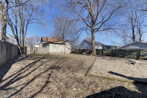 1002 E Washington St, Clinton, IL 61727 photo 14