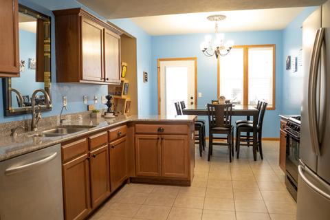 6619 Eich Dr, Joliet, IL 60431 photo 4