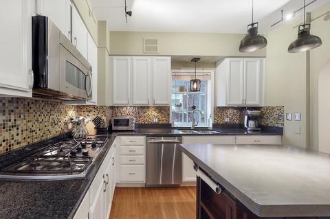 830 W Downer Pl, Aurora, IL 60506 photo 6