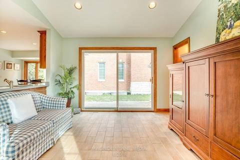 365 E Laurel Ave, Elmhurst, IL 60126 photo 10
