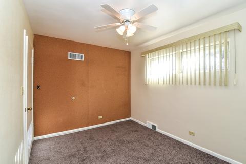 45 E Thorndale Ave, Roselle, IL 60172 photo 28