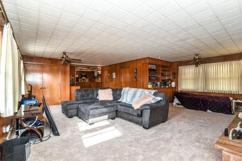 45 E Thorndale Ave, Roselle, IL 60172 photo 8