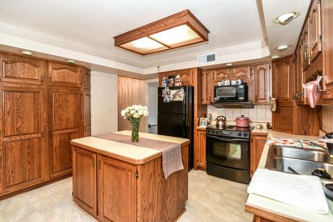 45 E Thorndale Ave, Roselle, IL 60172 photo 6