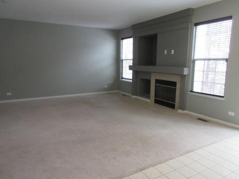 820 Linden Cir, Hoffman Estates, IL 60169 photo 3