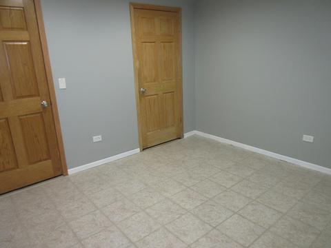 820 Linden Cir, Hoffman Estates, IL 60169 photo 24