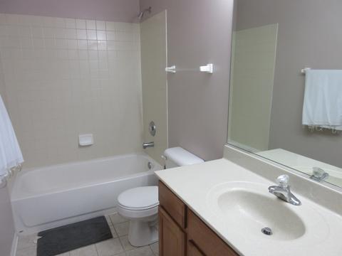 820 Linden Cir, Hoffman Estates, IL 60169 photo 18