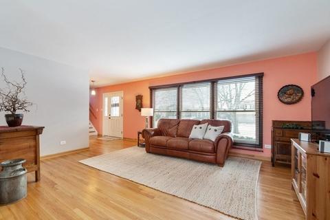 15312 Cherry Ln, Oak Forest, IL 60452 photo 2