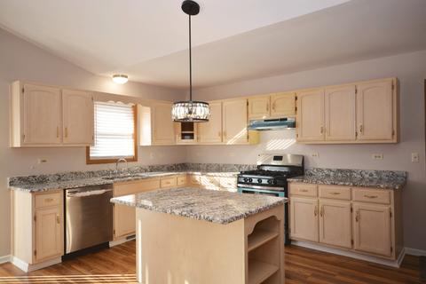 2104 Cumberland Dr, Plainfield, IL 60586 photo 6
