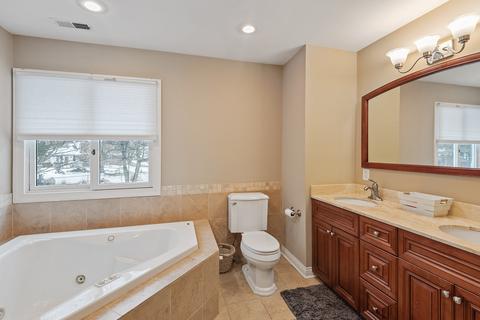 318 Central Ave, Willowbrook, IL 60527 photo 14