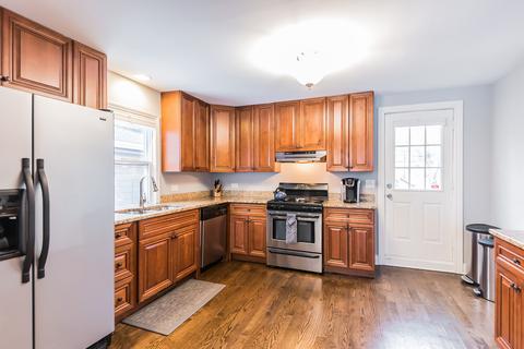 318 Central Ave, Willowbrook, IL 60527 photo 7