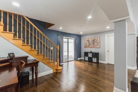 318 Central Ave, Willowbrook, IL 60527 photo 5