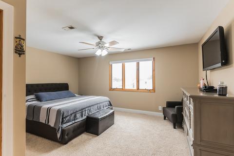 318 Central Ave, Willowbrook, IL 60527 photo 11