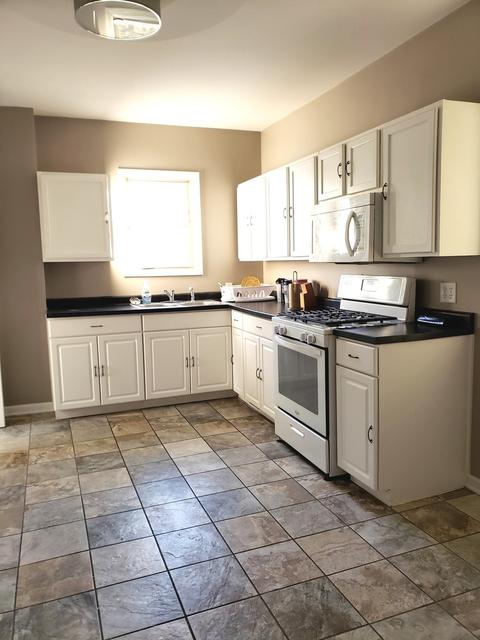 701 E Benton St, Aurora, IL 60505 photo 2