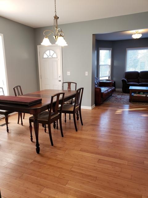 701 E Benton St, Aurora, IL 60505 photo 4