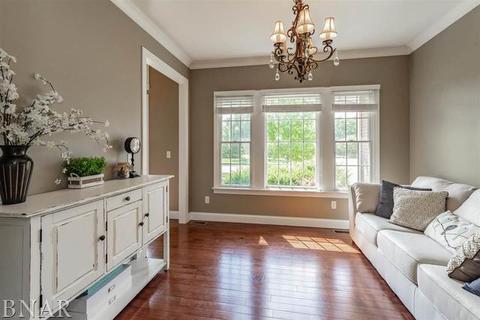 1712 Wintergreen Pkwy, Normal, IL 61761 photo 9