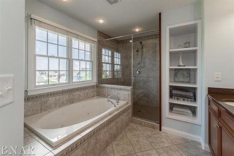 1712 Wintergreen Pkwy, Normal, IL 61761 photo 35