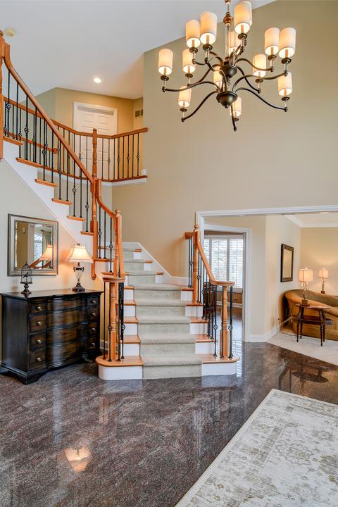 8 Todor Ct, Burr Ridge, IL 60527 photo 4