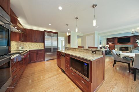 1424 Wendover Ln, Wheaton, IL 60187 photo 7