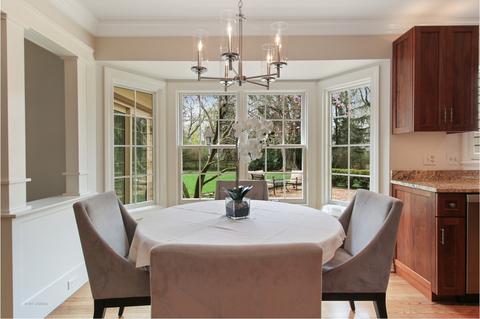 1424 Wendover Ln, Wheaton, IL 60187 photo 9