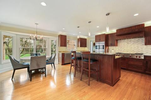 1424 Wendover Ln, Wheaton, IL 60187 photo 8