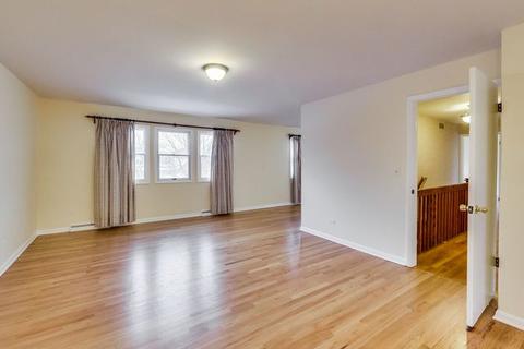 771 S Cedar Ave, Elmhurst, IL 60126 photo 17