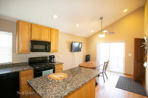 5842 W Maple Ave, Berkeley, IL 60163 photo 7