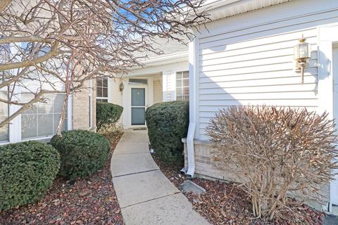 21134 W Cypress Ct, Plainfield, IL 60544 photo 1
