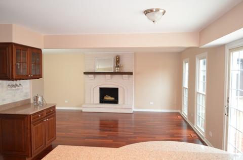 1919 Buckingham Dr, Wheaton, IL 60189 photo 4