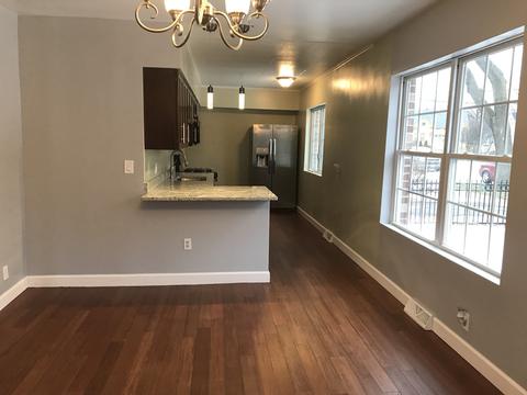 417 Center Ave, Aurora, IL 60505 photo 20