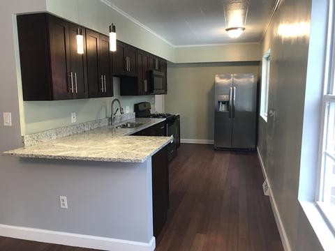 417 Center Ave, Aurora, IL 60505 photo 18