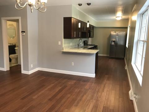 417 Center Ave, Aurora, IL 60505 photo 14