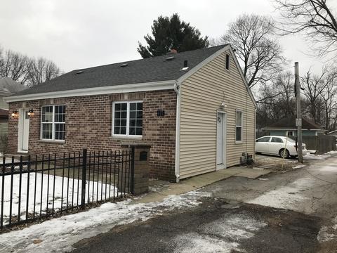 417 Center Ave, Aurora, IL 60505 photo 2