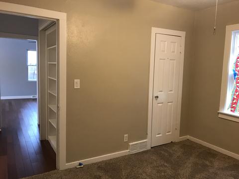 417 Center Ave, Aurora, IL 60505 photo 23