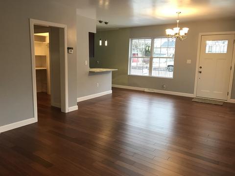 417 Center Ave, Aurora, IL 60505 photo 10