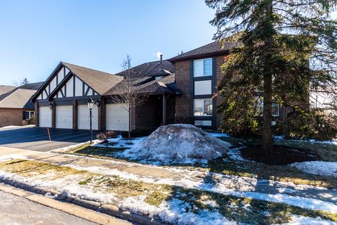 235 Windsor Ln #C, Willowbrook, IL 60527 photo 1