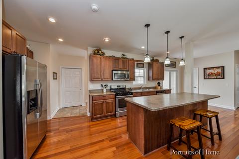 1041 Golf Ln, Wheaton, IL 60189 photo 7