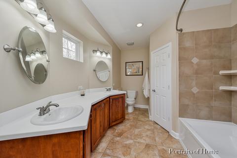 1041 Golf Ln, Wheaton, IL 60189 photo 10