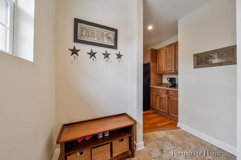 1041 Golf Ln, Wheaton, IL 60189 photo 15