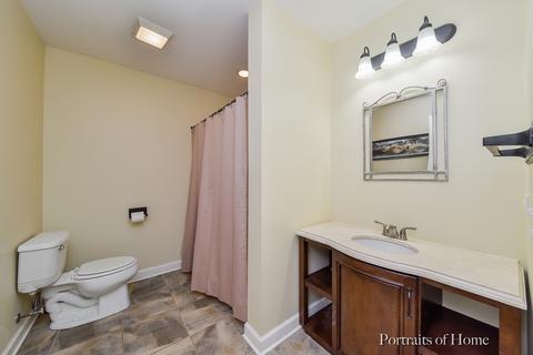 1041 Golf Ln, Wheaton, IL 60189 photo 12