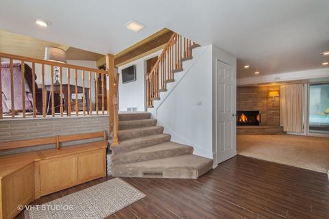 2936 Harrison St, Glenview, IL 60025 photo 2
