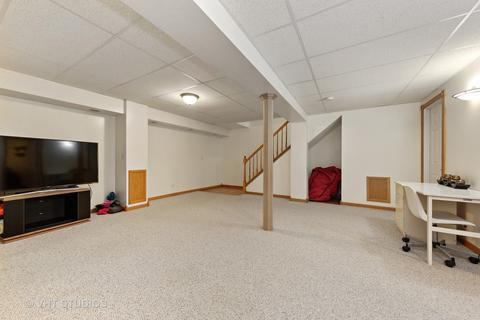 2469 Smithfield Ct, Aurora, IL 60503 photo 15